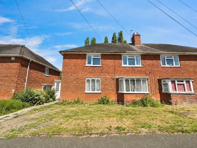 2 bedroom maisonette for sale