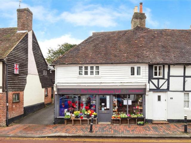 2 bedroom maisonette for sale