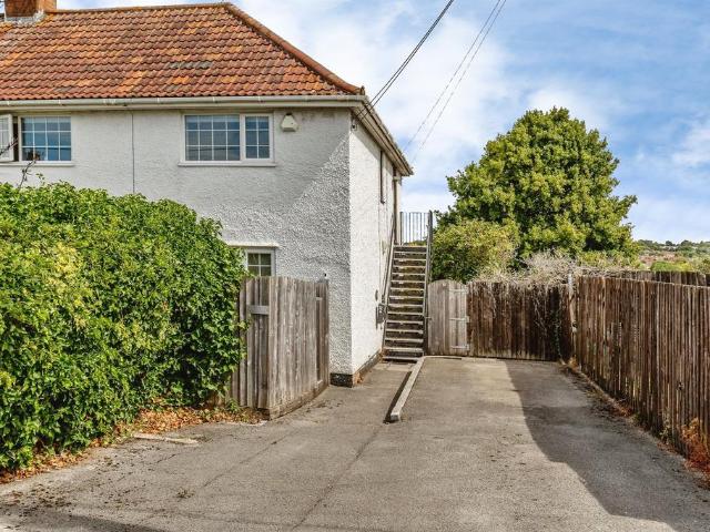 2 bedroom maisonette for sale