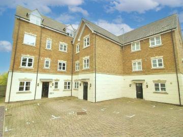 2 bedroom maisonette for sale