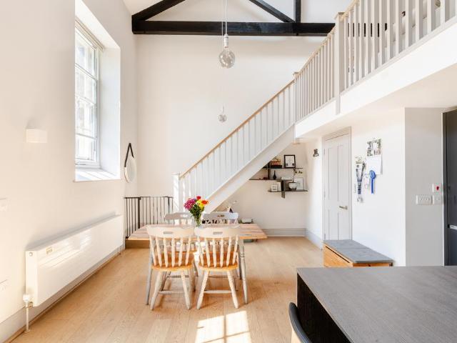 2 bedroom maisonette for sale