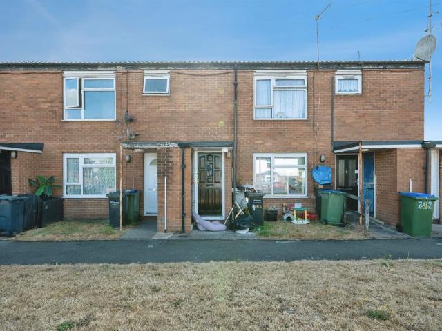 2 bedroom maisonette for sale