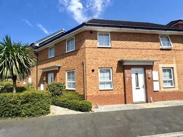 2 bedroom maisonette for sale