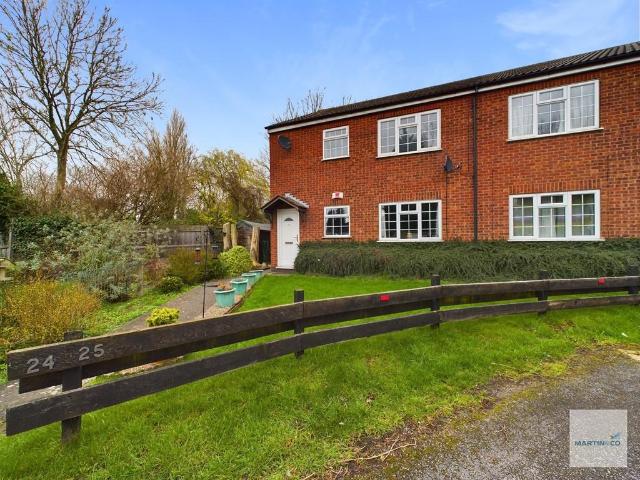 2 bedroom maisonette for sale