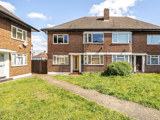 2 bedroom maisonette for sale