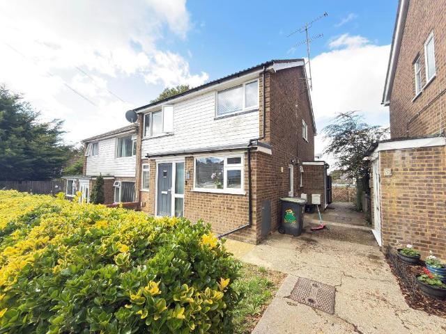 2 bedroom maisonette for sale