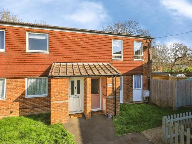 2 bedroom maisonette for sale