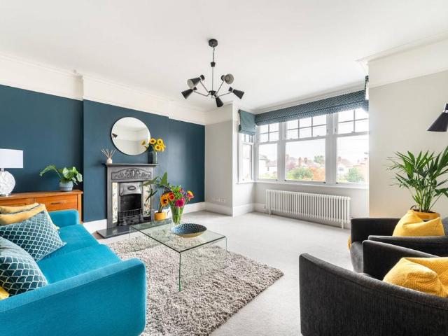 2 bedroom maisonette for sale