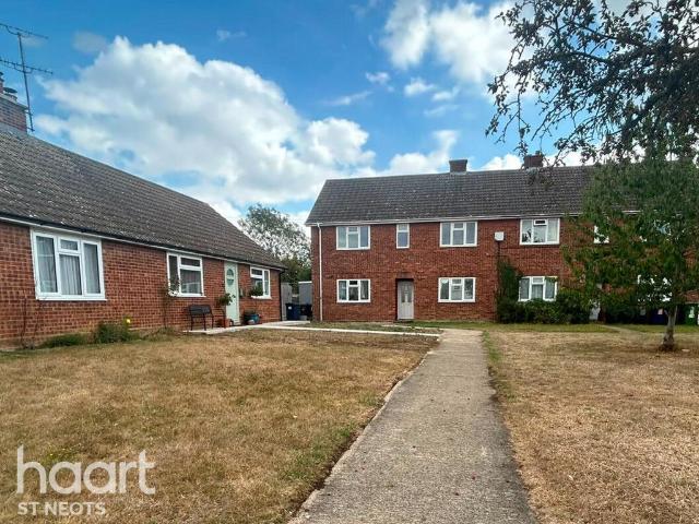 2 bedroom maisonette for sale