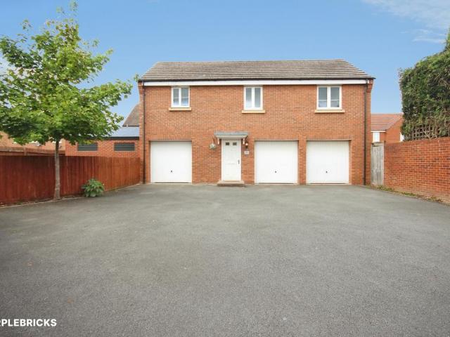 2 bedroom maisonette for sale