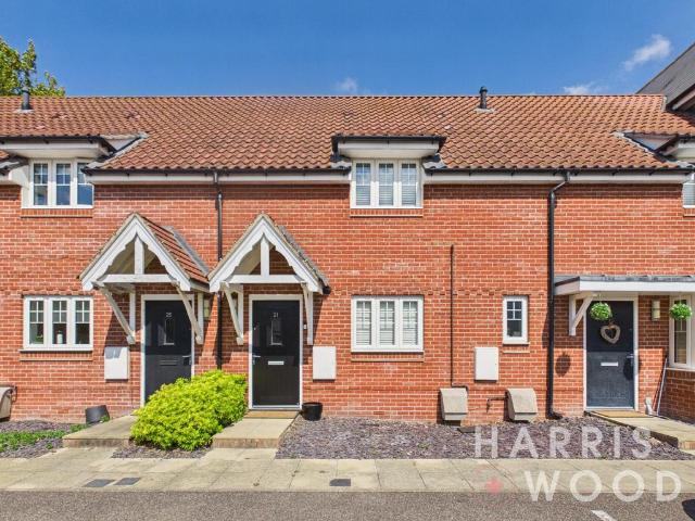 2 bedroom maisonette for sale