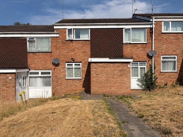 2 bedroom maisonette for sale