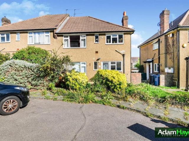2 bedroom maisonette for sale