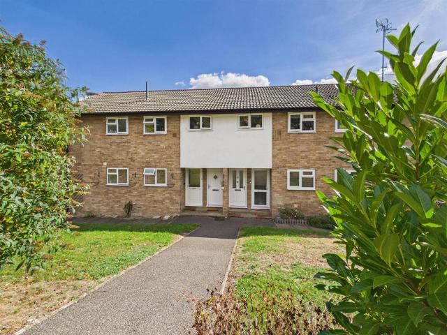 2 bedroom maisonette for sale