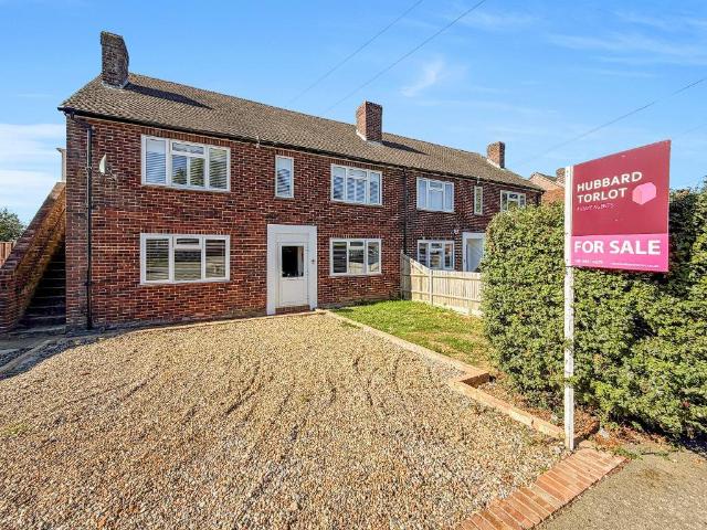2 bedroom maisonette for sale