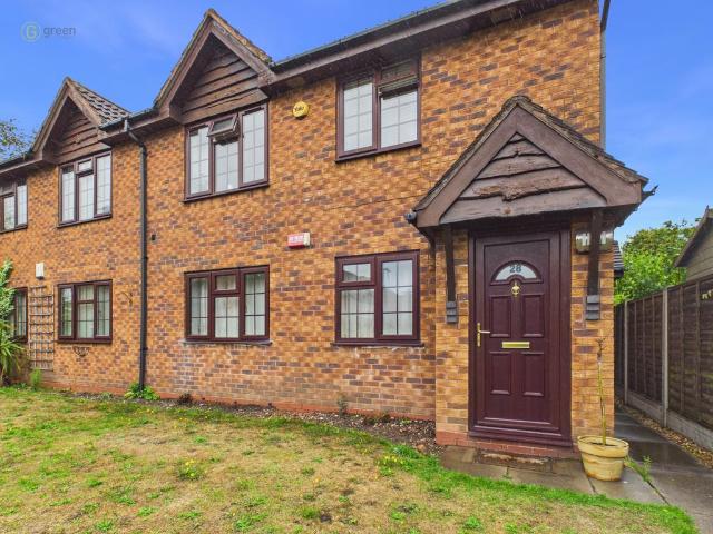 2 bedroom maisonette for sale