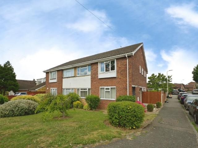 2 bedroom maisonette for sale