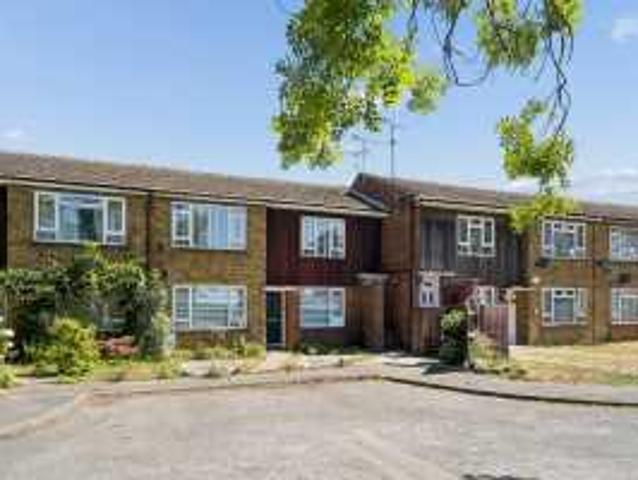 2 bedroom maisonette for sale
