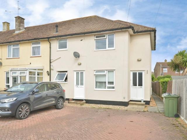 2 bedroom maisonette for sale