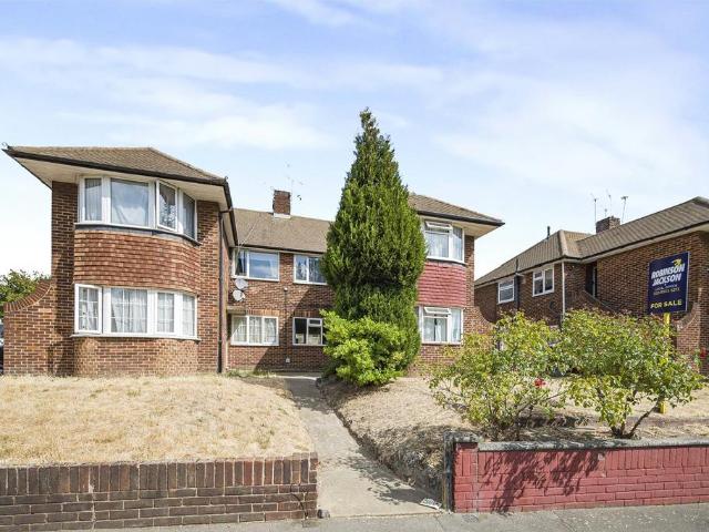 2 bedroom maisonette for sale