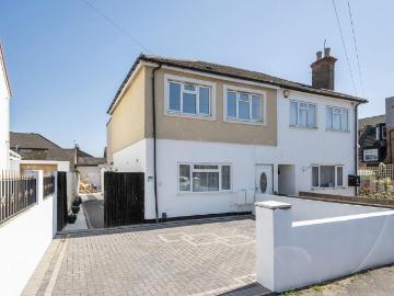 2 bedroom maisonette for sale