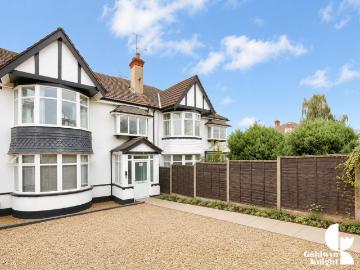 2 bedroom maisonette for sale