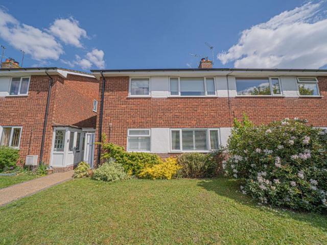 2 bedroom maisonette for sale
