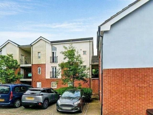 2 bedroom maisonette for sale