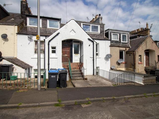 2 bedroom maisonette for sale