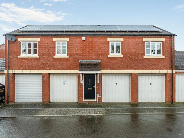 2 bedroom coach house for sale