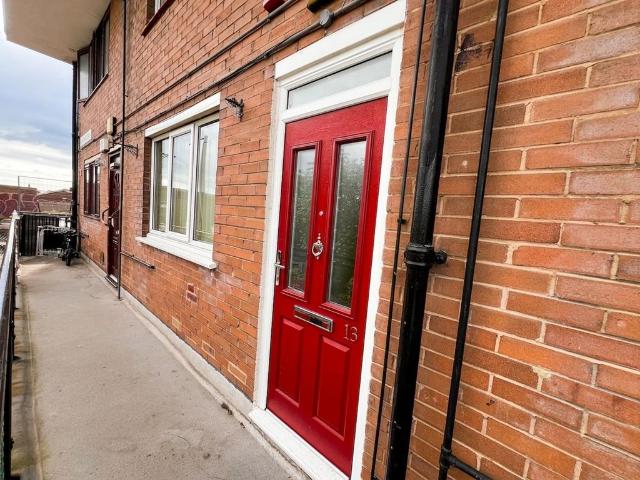 2 bedroom maisonette for sale