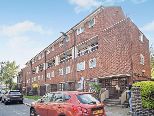2 bedroom maisonette for sale