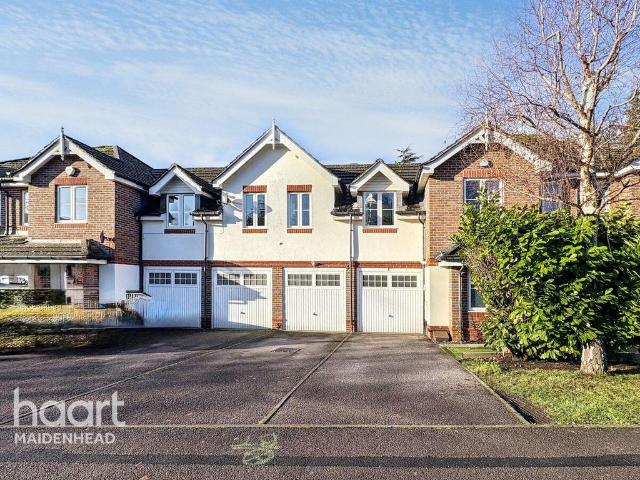 2 bedroom maisonette for sale