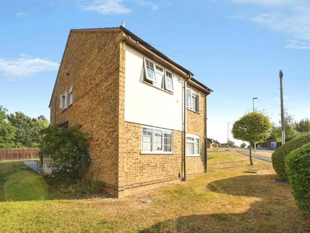 2 bedroom maisonette for sale
