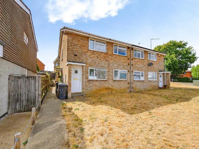 2 bedroom maisonette for sale