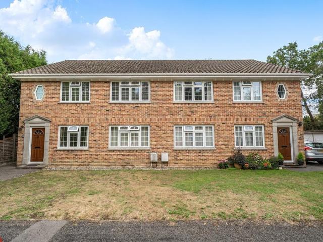 2 bedroom maisonette for sale