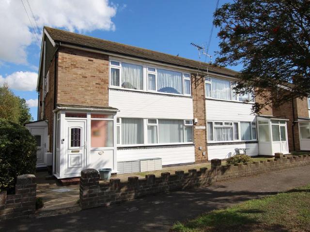2 bedroom maisonette for sale