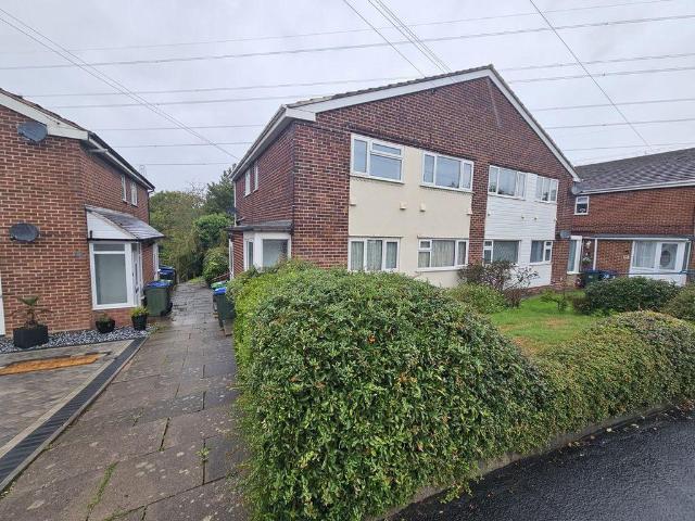 2 bedroom maisonette for sale