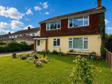 2 bedroom maisonette for sale