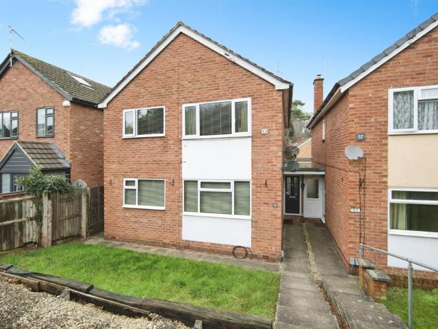 2 bedroom maisonette for sale
