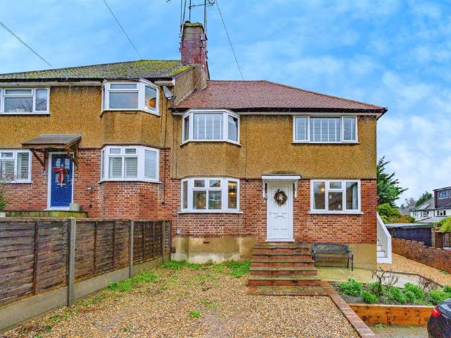 2 bedroom maisonette for sale