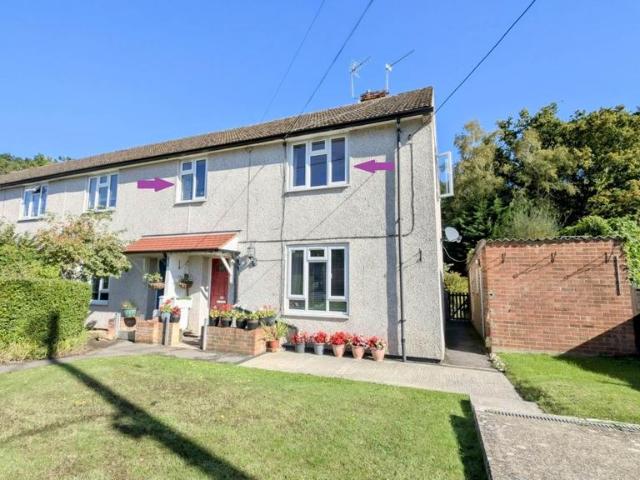 2 bedroom maisonette for sale