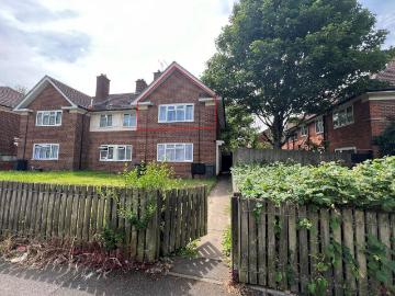 2 bedroom maisonette for sale