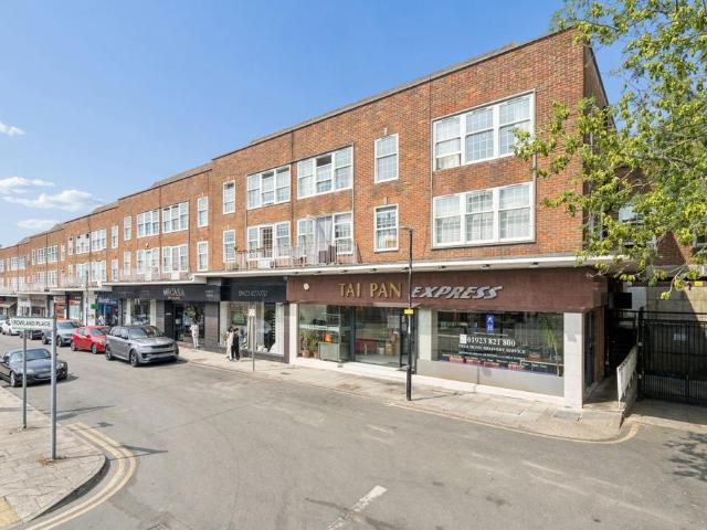 2 bedroom maisonette for sale