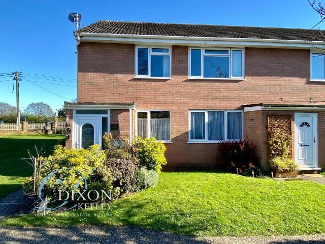 2 bedroom maisonette for sale