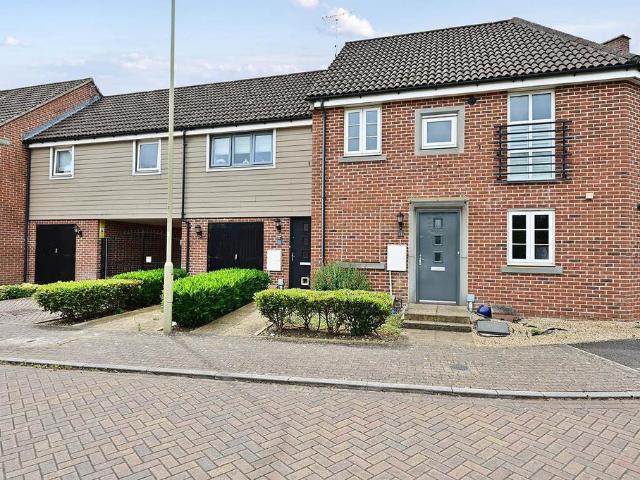 2 bedroom maisonette for sale