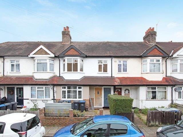 2 bedroom maisonette for sale