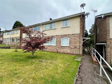 2 bedroom maisonette for sale