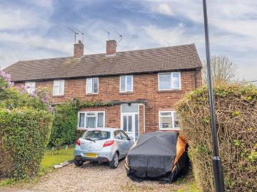 2 bedroom maisonette for sale