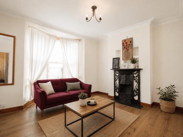 2 bedroom maisonette for sale